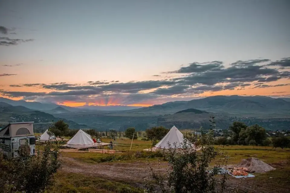 Sunset%20Views%20at%20Mountain%20Glamping.webp
