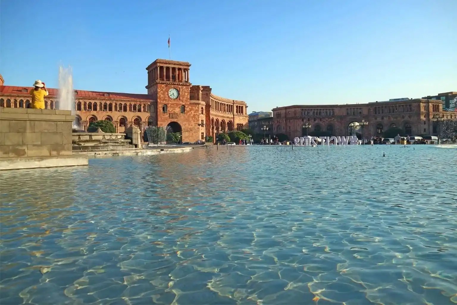 Sightseeing and walking tour in Yerevan